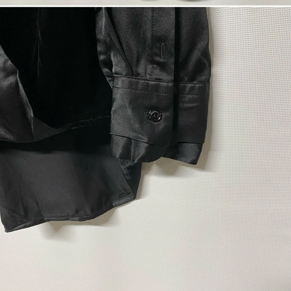 Rag and Bone Victor black Silk/velvet surplice blouse size PS - Picture 6 of 15